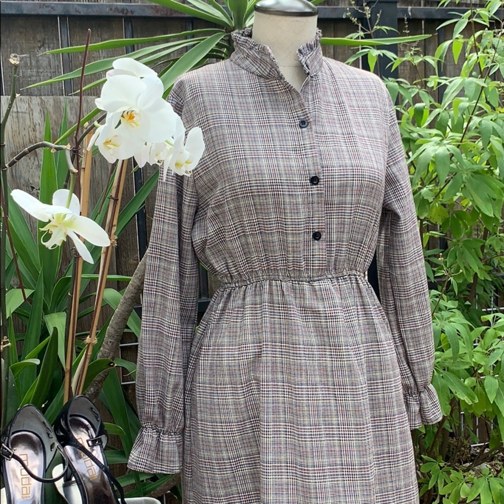 Vintage dress it’s beautiful 😍 - Picture 3 of 8
